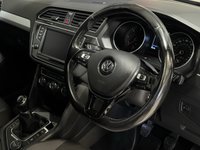 USED 2016 66 VOLKSWAGEN TIGUAN 2.0 TDI BlueMotion Tech SE SUV 5dr Diesel Manual 4Motion Euro 6 (s/s) (150 ps) +ONLY 2 OWNERS FROM NEW+
