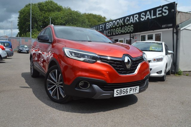 2016 RENAULT KADJAR 1.6 dCi Signature Nav SUV 5dr Diesel Manual 4WD Euro 6 (s/s) (130 ps) - Photo 2