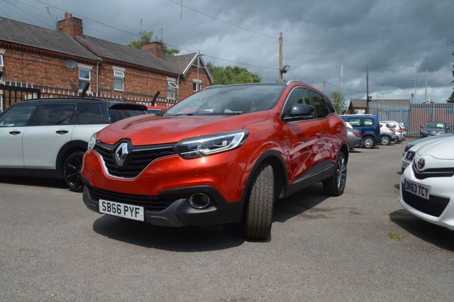 2016 RENAULT KADJAR 1.6 dCi Signature Nav SUV 5dr Diesel Manual 4WD Euro 6 (s/s) (130 ps) - Photo 4
