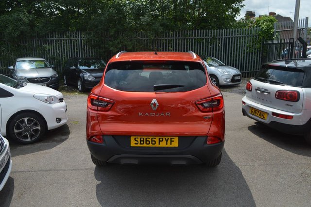 2016 RENAULT KADJAR 1.6 dCi Signature Nav SUV 5dr Diesel Manual 4WD Euro 6 (s/s) (130 ps) - Photo 9