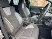 USED 2014 14 FORD FOCUS 2.0T EcoBoost ST Hatchback 5dr Petrol Manual Euro 5 (s/s) (250 ps) UNBELIEVABLY CLEAN GENUINE CAR