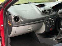 USED 2007 07 RENAULT CLIO 1.2 16v Extreme Hatchback 3dr Petrol Manual (139 g/km, 75 bhp) 