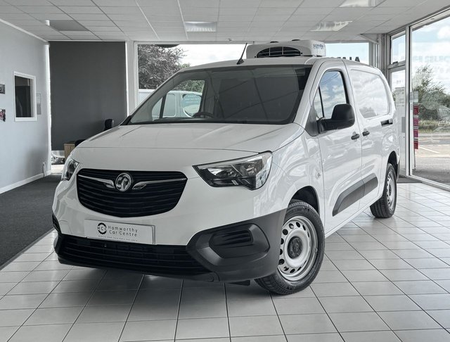 2022 22 Vauxhall Combo 1.5 Turbo D 2300 Dynamic Refrigerated Panel Van 4dr Diesel Manual L2 H1 LWB Euro 6 (100 ps)  LOW MILES 