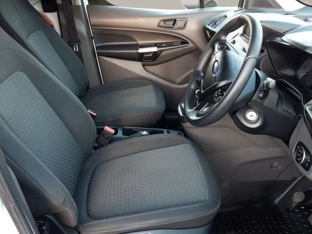 2020 Ford Transit Connect 1.5L Trend 6dr - Photo 4