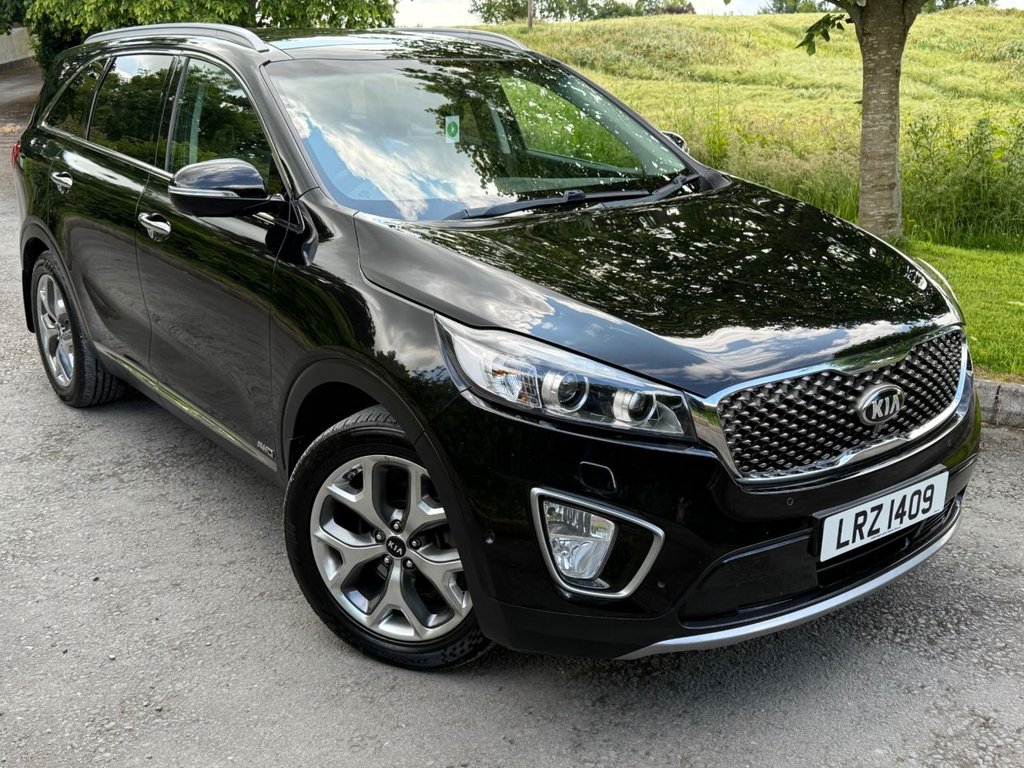 View our KIA SORENTO