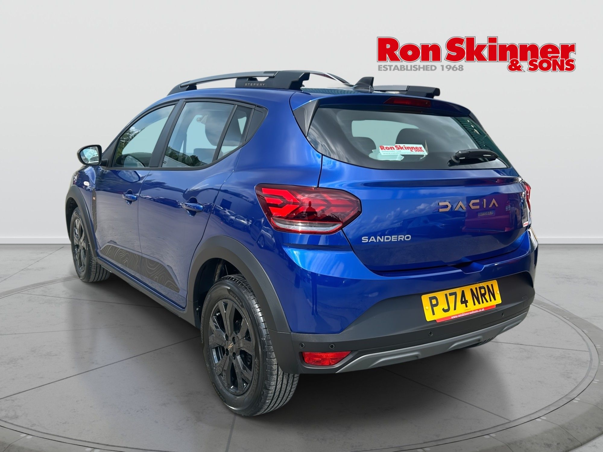 USED 2024 74 DACIA SANDERO STEPWAY 1.0 TCe EXTREME Hatchback 5dr Petrol Manual Euro 6 (s/s) (110 ps) 