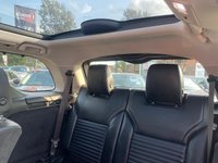 USED 2017 67 LAND ROVER DISCOVERY 3.0 TD V6 HSE Luxury SUV 5dr Diesel Auto 4WD Euro 6 (s/s) (258 ps) A REALLY BEAUTIFUL ADDITION FINISHED IN STUNNING METALLIC BLACK PAINT+DIESEL+AUTOMATIC+7 SEATER+ONLY 2 FORMER KEEPERS+SERVICE HISTORY+PRIVACY GLASS+CRUISE CONTROL+DAB DIGITAL RADIO+FULL LEATHER INTERIOR+FULL PANORAMIC GLASS ROOF+SATELLITE NAVIGATION+PARK ASSIST+CLIMATE CONTROL+21 INCH ALLOY WHEELS+BLUETOOTH PREPARATION+COST NEW &pound;63640 MAKING THIS USED VEHICLE AMAZING VALUE AT OUR LOW PRICE+CALL NOW FOR MORE INFORMATION AND TO ARRANGE A VIEWING+READY TO DRIVE AWAY TODAY!!!!!!!!!!!!!!!!!!!!!!!!!!!