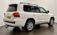 USED 2015 64 TOYOTA LAND CRUISER 4.5 D-4D V8 SUV 5dr Diesel Auto 4WD Euro 5 (268 ps) Toyota Service and Maintenance Record