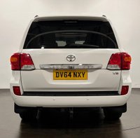 USED 2015 64 TOYOTA LAND CRUISER 4.5 D-4D V8 SUV 5dr Diesel Auto 4WD Euro 5 (268 ps) Toyota Service and Maintenance Record