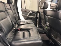 USED 2015 64 TOYOTA LAND CRUISER 4.5 D-4D V8 SUV 5dr Diesel Auto 4WD Euro 5 (268 ps) Toyota Service and Maintenance Record