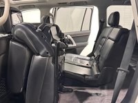 USED 2015 64 TOYOTA LAND CRUISER 4.5 D-4D V8 SUV 5dr Diesel Auto 4WD Euro 5 (268 ps) Toyota Service and Maintenance Record