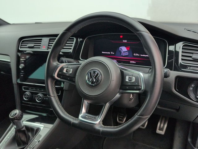 USED 2018 18 Volkswagen Golf 2.0 TDI Gtd Hatchback 5dr Diesel Manual Euro 6 (s/S) (184 Ps) - Sat Nav, Privacy, Sensors