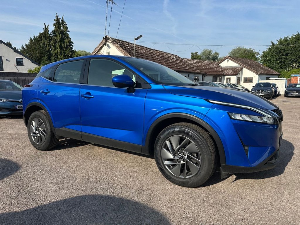 View our NISSAN QASHQAI