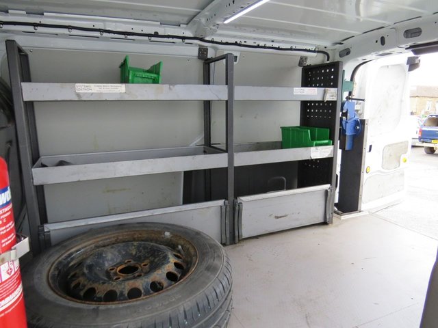 2020 Ford Transit Connect 1.5L Limited 5dr - Photo 8