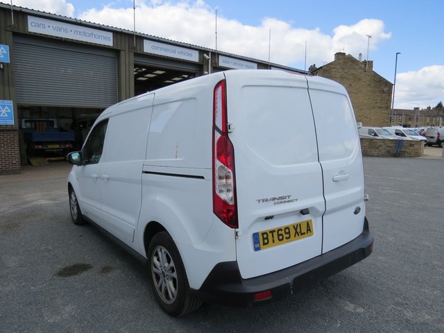 2020 Ford Transit Connect 1.5L Limited 5dr - Photo 9