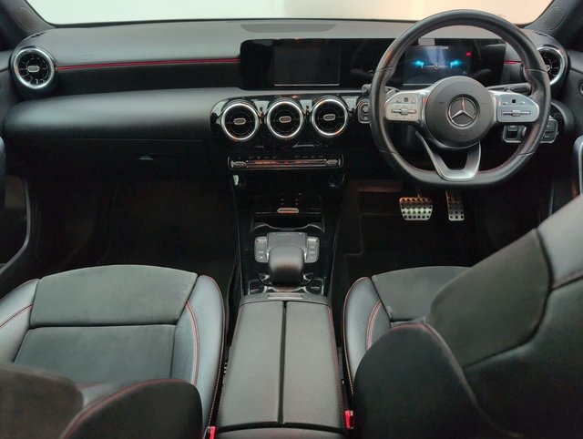 USED 2020 59 Mercedes-Benz A Class 1.3 A200 Amg Line Hatchback 5dr Petrol 7g-Dct Euro 6 (s/S) (163 Ps) - Sat Nav + Parking Camera