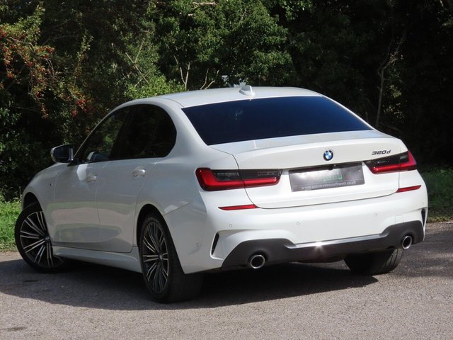 2020 BMW 3 SERIES - Photo 7