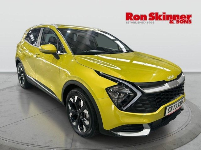 2023 73 KIA SPORTAGE 1.6 T-GDi 13.8kWh 3 SUV 5dr Petrol Plug-in Hybrid Auto AWD Euro 6 (s/s) (261 bhp) PLUG-IN HYBRID | 4X4