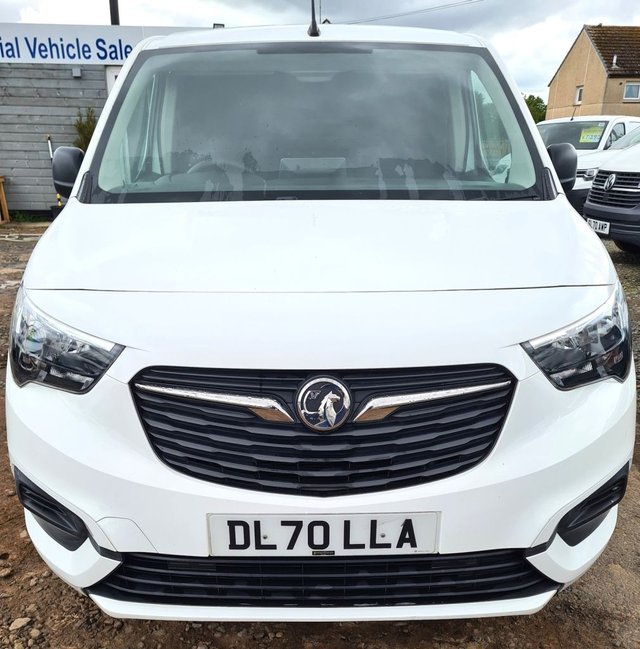 View our Vauxhall Combo 1.6 Turbo D 2300 Sportive Panel Van 4dr Diesel Manual L1 H1 Euro 6 (s/s) (100 ps)