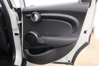 USED 2019 69 MINI HATCH 1.5 Cooper Classic Hatchback 5dr Petrol Steptronic Euro 6 (s/s) (136 ps) 