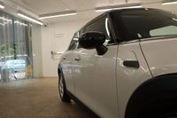 USED 2019 69 MINI HATCH 1.5 Cooper Classic Hatchback 5dr Petrol Steptronic Euro 6 (s/s) (136 ps) 