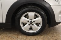 USED 2019 69 MINI HATCH 1.5 Cooper Classic Hatchback 5dr Petrol Steptronic Euro 6 (s/s) (136 ps) 