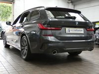 USED 2021 21 BMW 3 SERIES 2.0 330e 12kWh M Sport Touring 5dr Petrol Plug-in Hybrid Auto Euro 6 (s/s) (292 ps) SAT NAV HEATED LEATHER INTERIOR REAR VIEW CAMERA CRUISE CONTROL PARKING SENSOR 1 OWNER BMW SERVICE HISTORY WARRANTY