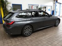 USED 2021 21 BMW 3 SERIES 2.0 330e 12kWh M Sport Touring 5dr Petrol Plug-in Hybrid Auto Euro 6 (s/s) (292 ps) SAT NAV HEATED LEATHER INTERIOR REAR VIEW CAMERA CRUISE CONTROL PARKING SENSOR 1 OWNER BMW SERVICE HISTORY WARRANTY