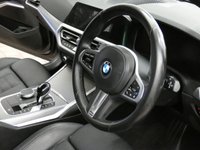 USED 2021 21 BMW 3 SERIES 2.0 330e 12kWh M Sport Touring 5dr Petrol Plug-in Hybrid Auto Euro 6 (s/s) (292 ps) SAT NAV HEATED LEATHER INTERIOR REAR VIEW CAMERA CRUISE CONTROL PARKING SENSOR 1 OWNER BMW SERVICE HISTORY WARRANTY