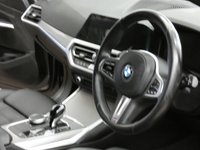 USED 2021 21 BMW 3 SERIES 2.0 330e 12kWh M Sport Touring 5dr Petrol Plug-in Hybrid Auto Euro 6 (s/s) (292 ps) SAT NAV HEATED LEATHER INTERIOR REAR VIEW CAMERA CRUISE CONTROL PARKING SENSOR 1 OWNER BMW SERVICE HISTORY WARRANTY