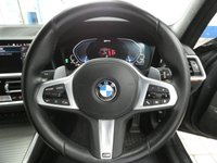 USED 2021 21 BMW 3 SERIES 2.0 330e 12kWh M Sport Touring 5dr Petrol Plug-in Hybrid Auto Euro 6 (s/s) (292 ps) SAT NAV HEATED LEATHER INTERIOR REAR VIEW CAMERA CRUISE CONTROL PARKING SENSOR 1 OWNER BMW SERVICE HISTORY WARRANTY