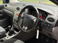 USED 2009 59 FORD FOCUS 1.6 Zetec Hatchback 5dr Petrol Manual (161 g/km, 99 bhp) 