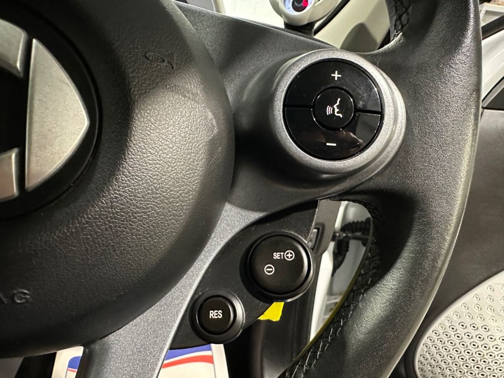 USED 2015 15 SMART FORFOUR 1.0 Prime Hatchback 5dr Petrol Manual Euro 6 (s/s) (71 ps) 
