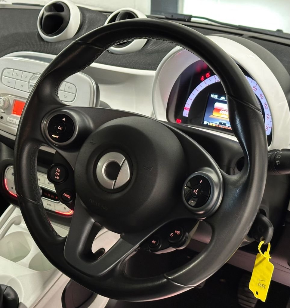 USED 2015 15 SMART FORFOUR 1.0 Prime Hatchback 5dr Petrol Manual Euro 6 (s/s) (71 ps) 