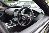 USED 2019 69 JAGUAR XE 2.0 P250i R-Dynamic HSE Saloon 4dr Petrol Auto Euro 6 (s/s) (250 ps) PAN ROOF / BLACK PACK / MATRIX