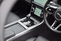 USED 2019 69 JAGUAR XE 2.0 P250i R-Dynamic HSE Saloon 4dr Petrol Auto Euro 6 (s/s) (250 ps) PAN ROOF / BLACK PACK / MATRIX