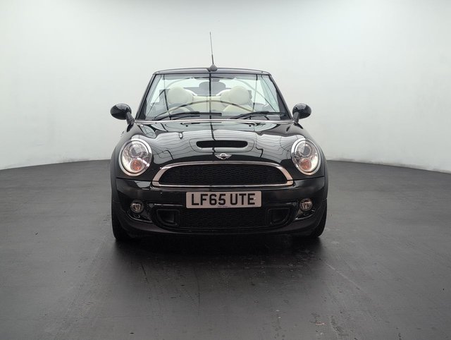 USED 2015 65 MINI Convertible 1.6 Cooper S Convertible 2dr Petrol Manual Euro 5 (s/S) (184 Ps) - Heated Seats + Chili Pack