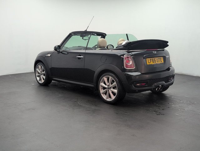 USED 2015 65 MINI Convertible 1.6 Cooper S Convertible 2dr Petrol Manual Euro 5 (s/S) (184 Ps) - Heated Seats + Chili Pack