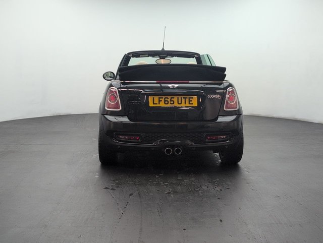USED 2015 65 MINI Convertible 1.6 Cooper S Convertible 2dr Petrol Manual Euro 5 (s/S) (184 Ps) - Heated Seats + Chili Pack
