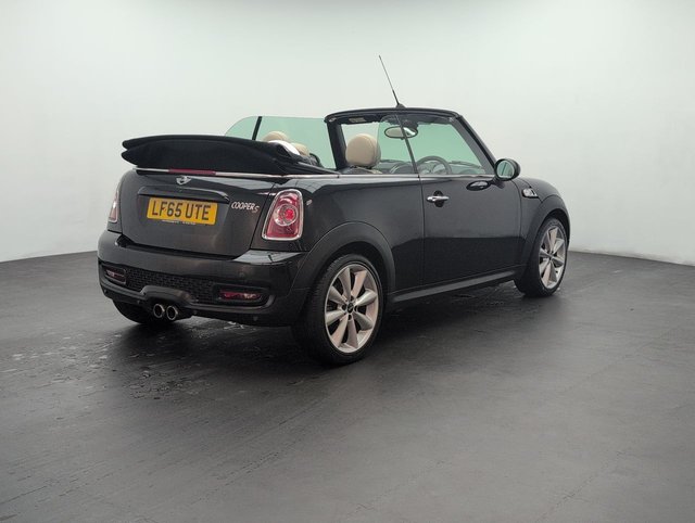 USED 2015 65 MINI Convertible 1.6 Cooper S Convertible 2dr Petrol Manual Euro 5 (s/S) (184 Ps) - Heated Seats + Chili Pack
