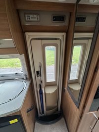 USED 2016 66 AUTO-TRAIL APACHE 634 4 BERTH WITH 2 TRAVEL SEATS LUXURY MOTORHOME  SAT NAV & REAR CAMERA