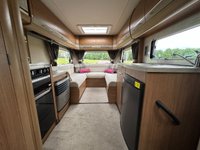USED 2016 66 AUTO-TRAIL APACHE 634 4 BERTH WITH 2 TRAVEL SEATS LUXURY MOTORHOME  SAT NAV & REAR CAMERA