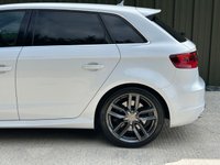 USED 2015 15 AUDI S3 2.0 TFSI Sportback 5dr Petrol S Tronic quattro Euro 6 (s/s) (300 ps) FULL SERVICE HISTORY / SAT NAV