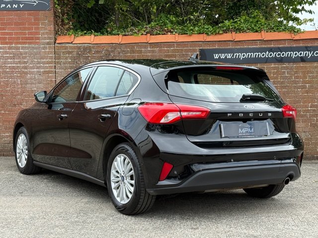 2018 FORD FOCUS 1.5T EcoBoost Titanium Hatchback 5dr Petrol Manual Euro 6 (s/s) (150 ps) - Photo 6