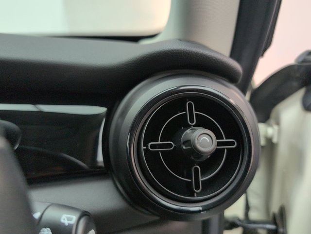 USED 2021 71 MINI Hatch 1.5 Cooper Classic Hatchback 3dr Petrol Manual Euro 6 (s/S) (136 Ps) Air Conditioning+cruise Control