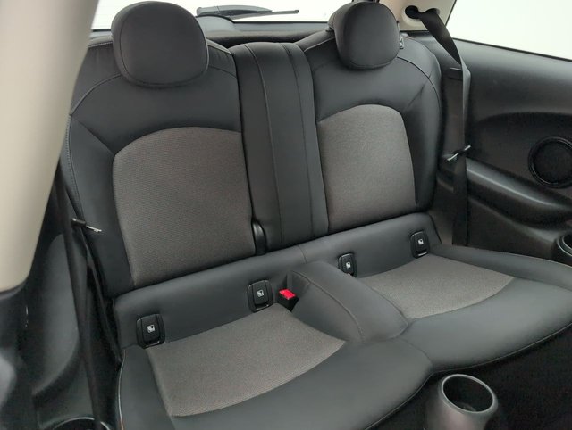 USED 2021 71 MINI Hatch 1.5 Cooper Classic Hatchback 3dr Petrol Manual Euro 6 (s/S) (136 Ps) Air Conditioning+cruise Control