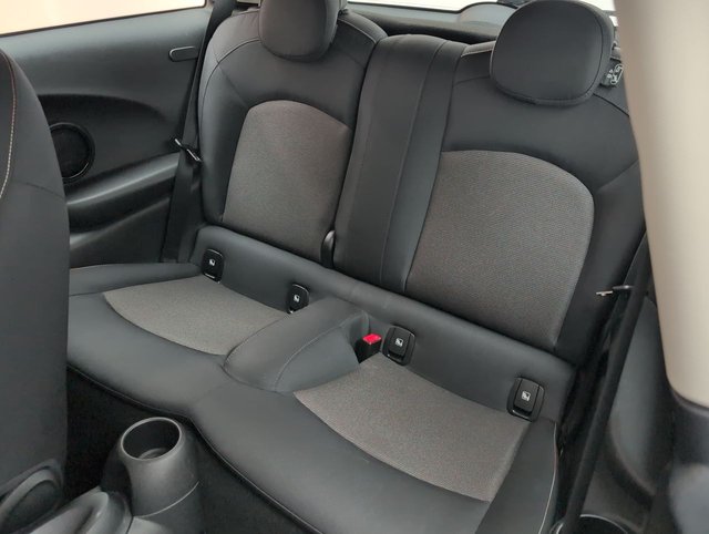 USED 2021 71 MINI Hatch 1.5 Cooper Classic Hatchback 3dr Petrol Manual Euro 6 (s/S) (136 Ps) Air Conditioning+cruise Control