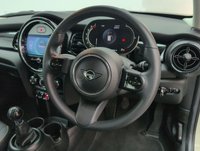 USED 2021 71 MINI Hatch 1.5 Cooper Classic Hatchback 3dr Petrol Manual Euro 6 (s/S) (136 Ps) Air Conditioning+cruise Control