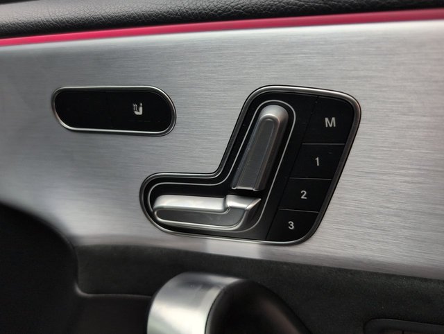 USED 2020 20 Mercedes-Benz A Class 2.0 A220d Amg Line (premium Plus 2) Hatchback 5dr Diesel 8g-Dct Euro 6 (s/S) (190 Ps) 18" Alloys+panoramic Glass Sunroof