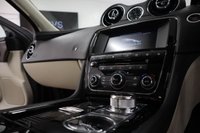 USED 2017 17 JAGUAR XJ 3.0d V6 Portfolio Saloon 4dr Diesel Auto Euro 6 (s/s) (300 ps) 